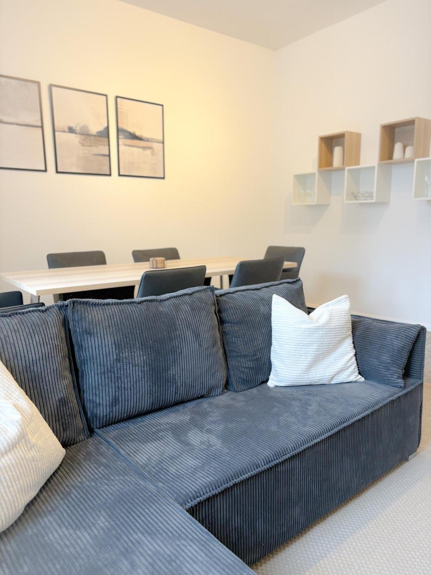 Helles City Apartment Fuer Familien & Gruppen Neu-Ulm Eksteriør bilde