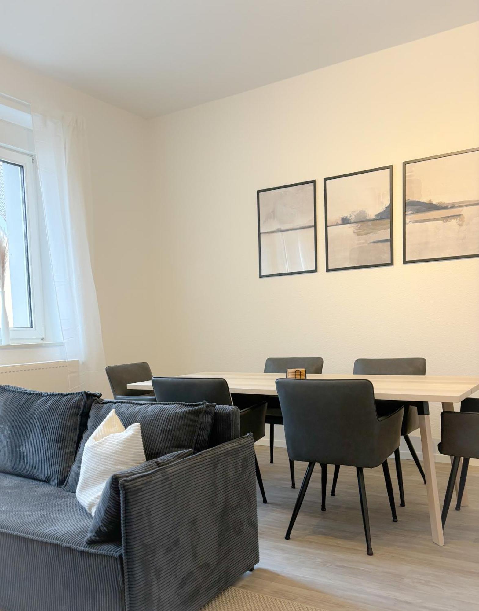 Helles City Apartment Fuer Familien & Gruppen Neu-Ulm Eksteriør bilde